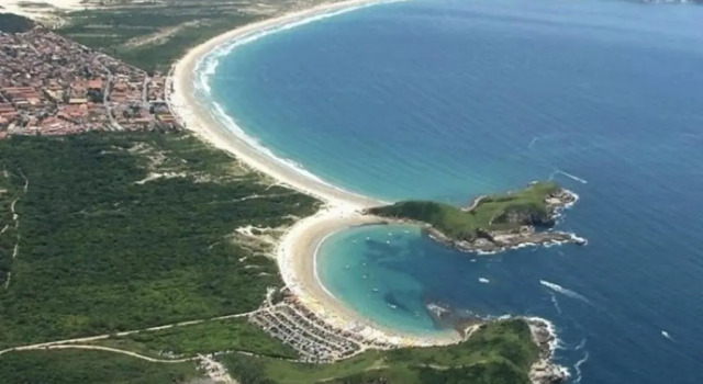 Коттедж Casa em Cabo Frio com piscina privativa, até 10 pessoas