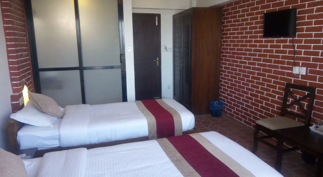 Hotel Himalayan Villa - Nagarkot, Забронировать Отель Нагаркот Катманду
