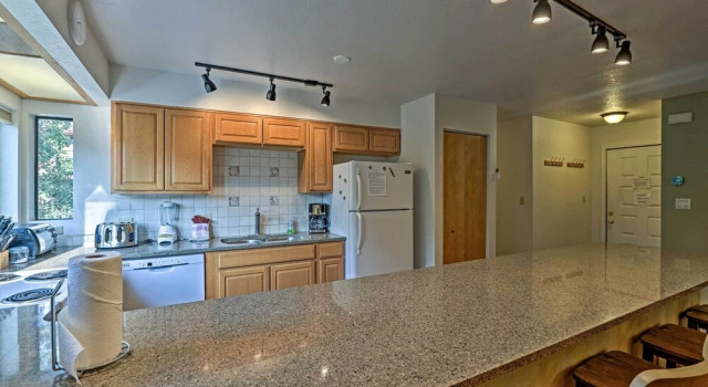 Апартаменты < 2 Mi to Frisco Adventure Park: Cozy Townhome!