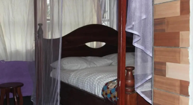 Room in B&B - Amahoro Guest House - Single Room With Shower