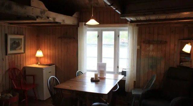 Sakrisøy Rorbuer, Varaa Hotelli Reine Lofoten