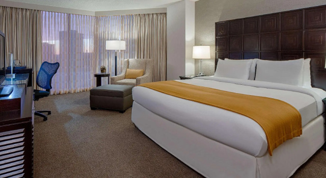Двухместный номер Corner DoubleTree by Hilton Hotel Houston Greenway Plaza