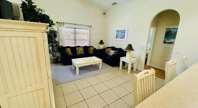 4/3 Vacation Home With Private Pool Located at Formosa Gardens!!