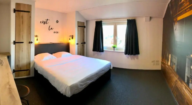 Loft to go 6 tot 8 personen 3 tot 4 slaapkamers, Rezerwuj Hotel Hotele w Bruksela z parkingiem, Parking
