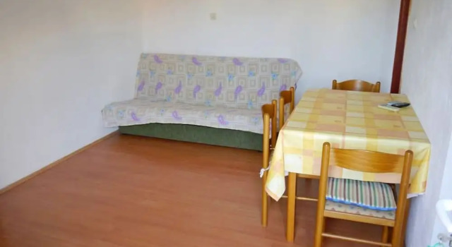 Cosy 1 bedroom apartment with sea view