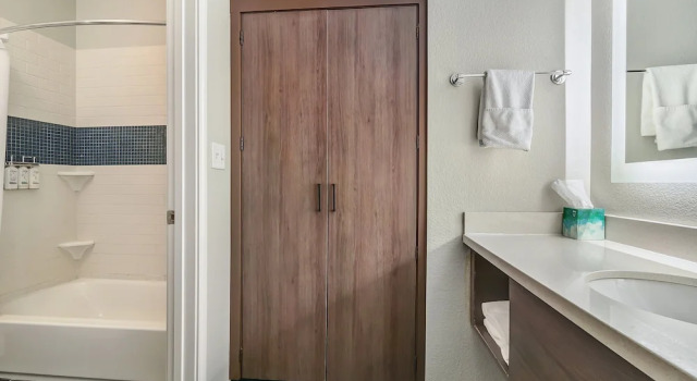 Люкс с 2 комнатами Staybridge Suites Tyler University Area by IHG