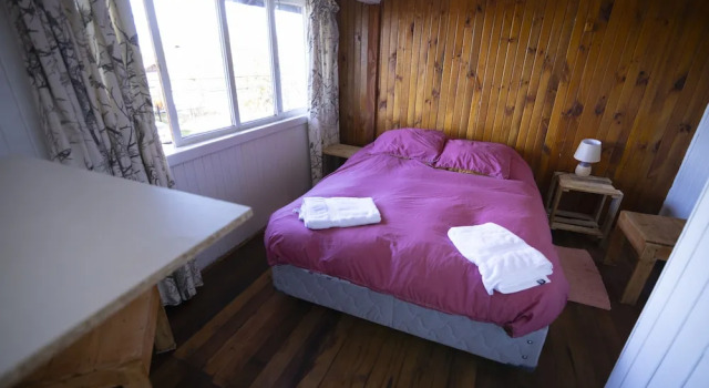 Hostal Cuatro Estaciones  - Hostel, Rezervovat Hostel Hotely v Araucanía s parkováním, Parkování