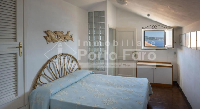 Apartment 17 Centro - THREE ROOM APARTMENT WITH SEASIDE VIEW BY THE PIAZZETTA OF PORTO FARO-17C PORTO FARO, Book Lejlighed Palau Emerald Coast