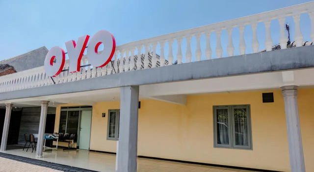 RedDoorz at CBR Residence Blimbing, Buchen Sie Hotel Blimbing Jawa Timur
