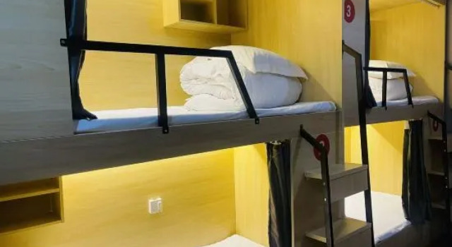 Кровать в общем номере (женский номер) Hongrizi Hotel