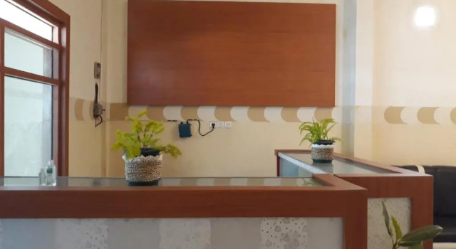 OYO 91162 Homestay Ansyariah Syariah, Rezervovat Hotel Hotely v Sulawesi s parkováním, Parkování