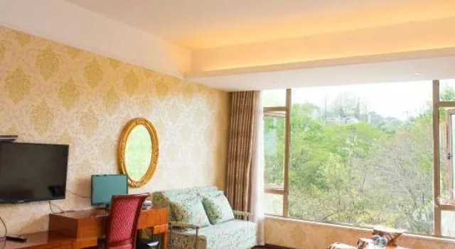 Dengyue Hotel, Prenota Hotel Leshan Sichuan