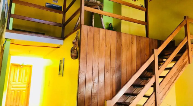 Кровать в общем номере Hostal Princesa Maria