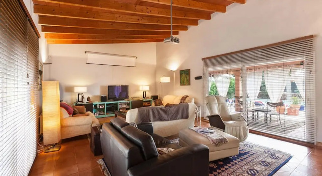 Villa With 4 Bedrooms in Llucmajor, With Wonderful sea View, Private P, Book Villa El Toro Mallorca