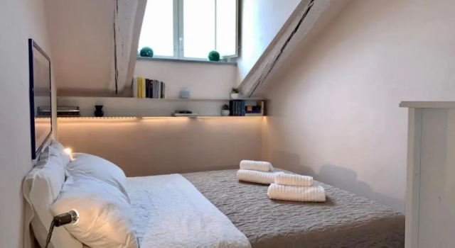 Апартаменты Cozy and Quiet Rooftop Apartment in Turin