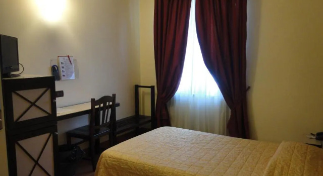 Camera Economy Hotel Vazzana