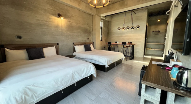 Четырёхместный номер Business Peninsula Inn