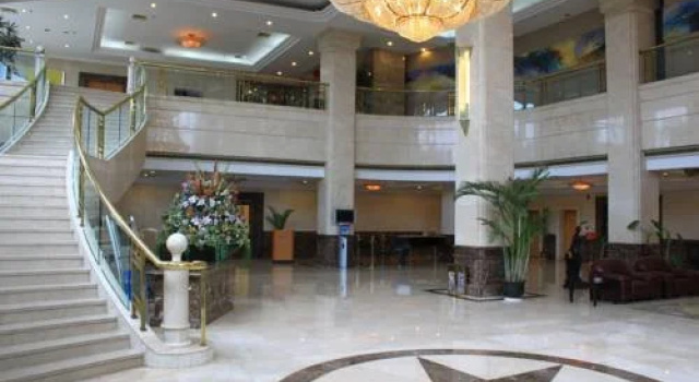 Xietong Hotel, Varaa Hotelli Jiading Shanghai