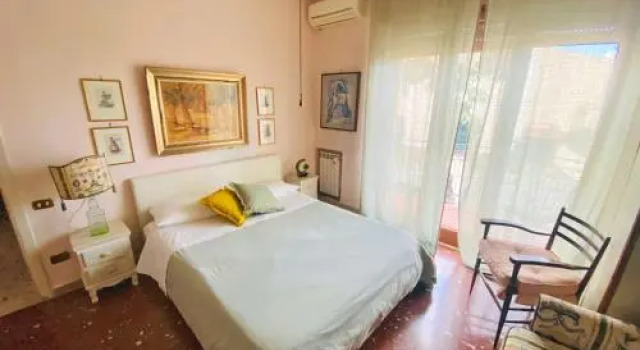 Casa vacanze A&M Sorrento, Забронировать Отель Отели Сант-Аньелло 3 звезды, рядом с Железнодорожный вокзал Сант-Аньелло линии Circumvesuviana, 3*