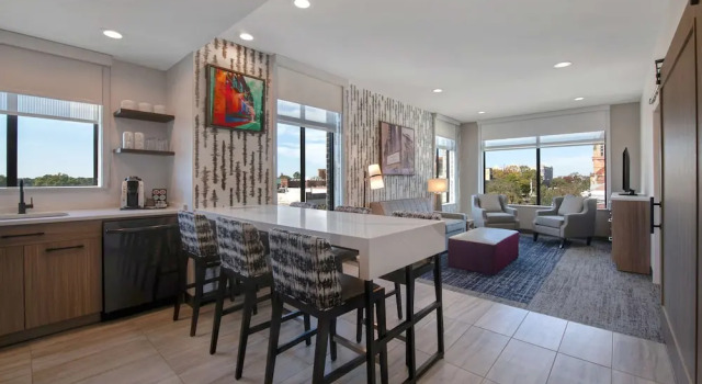 Люкс Deluxe c 1 комнатой Home2 Suites by Hilton Anderson Downtown