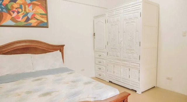 Spacious 1 Bedroom With a View