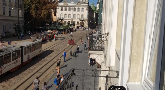 V.I.P.Apartmens Rynok Sqr.19