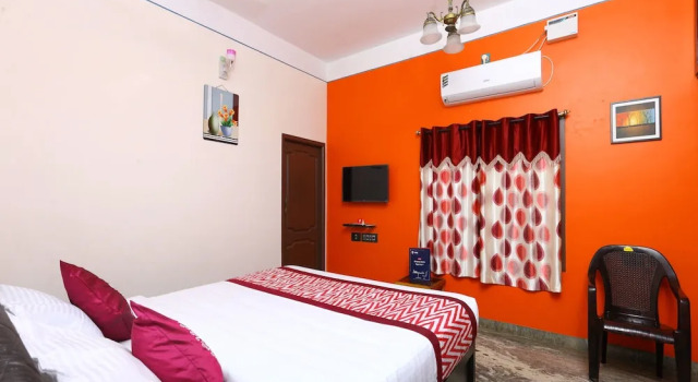 OYO 17062 Home Pleasant 1BHK Lawspet