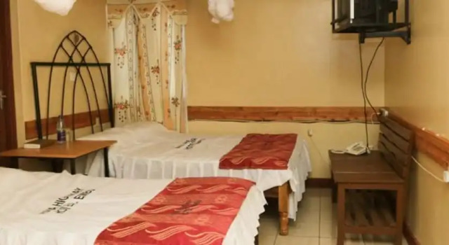 Standard Doppel Zimmer Maina Highway Hotel
