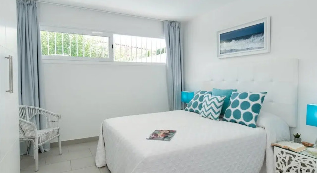 Holiday House for 4 Persons, With Swimming Pool, Near the Beach