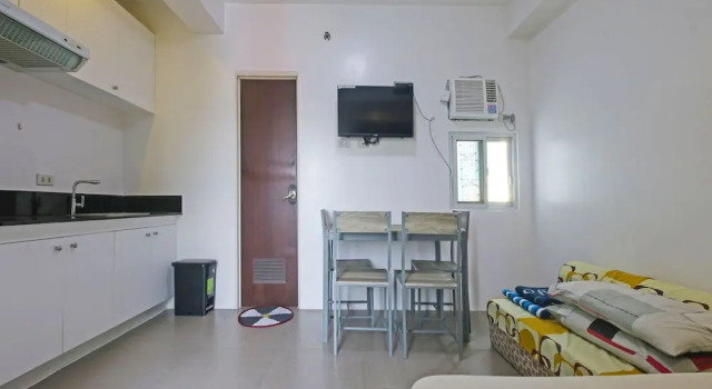 Двухместный номер Standard Bernbon Condominiuim Manila