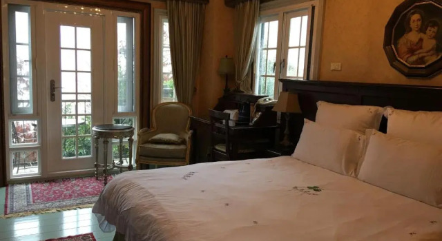 Трёхместный номер Standard с балконом Shangrila Music Villa