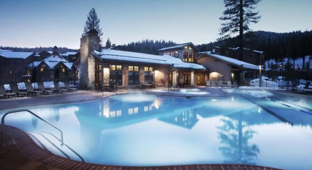 Коттедж Luxury Village at Northstar Residence - Private Hot Tub! - Village Walk 7225