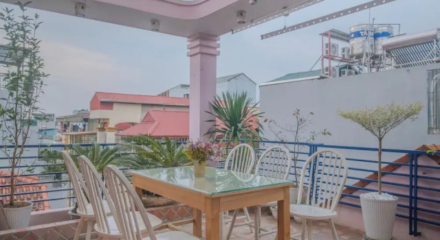 Номер Deluxe La Sen Westlake Tay Ho Homestay
