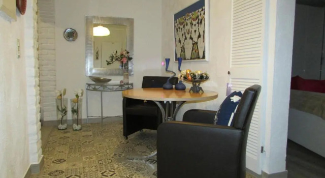 Luft und Meer 4**** Ferienwohnung, Varaa Huoneisto Hotellit Hage pysäköinnillä, Pysäköinti