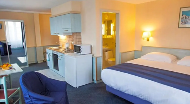 Номер Superior Hotel Montbrillant