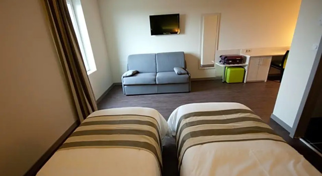 Трёхместный номер Standard Brit Hotel Confort Saint-Dizier