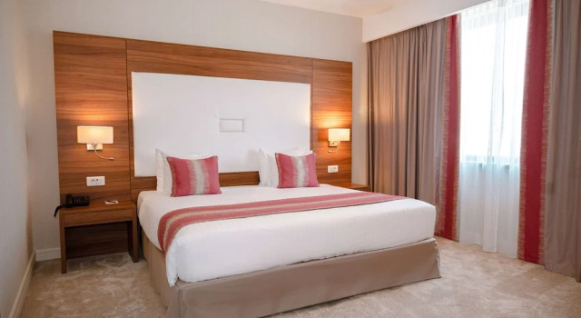 Двухместный номер Classic Ramada Plaza by Wyndham Craiova