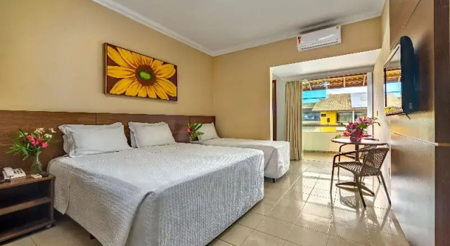 Трёхместный номер Luxury с балконом Transoceanico Praia Hotel