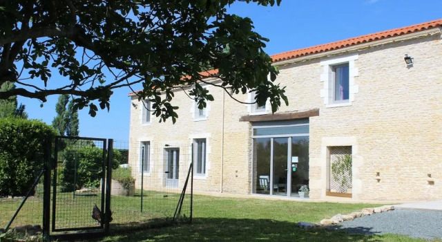 Flore des Marais, Book Hotel Vix 
