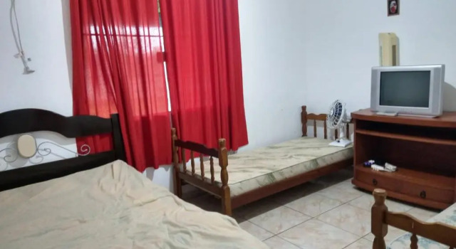 Casa 2 ou 3 Quartos Piscina Churrasqueira e Campo Futebol Gramado em Araruama Bairro Pontinha RJ