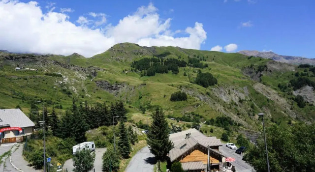 Résidence Cristallines - 2 Pièces pour 6 Personnes 744, Prenota Hotel Hotel a Alvernia con parcheggio, Parcheggio