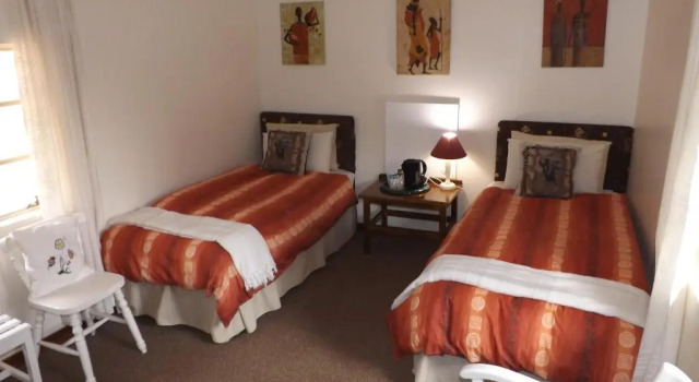 Thatchings Guest House