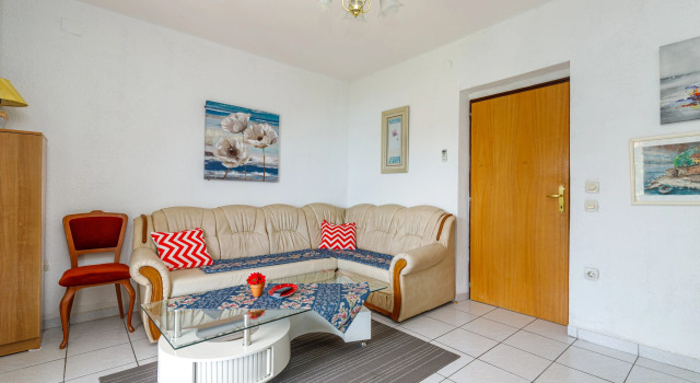 Seaview Apartment Micika Krk Island, Забронировать Апартаменты/квартира Отели Крка с парковкой, рядом с Krk Harbour, Парковка