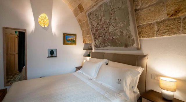 Quintessenza Luxury Domus, Забронировать Отель Отели Полиньяно-а-Маре с парковкой, рядом с Пещера монахинь, Парковка