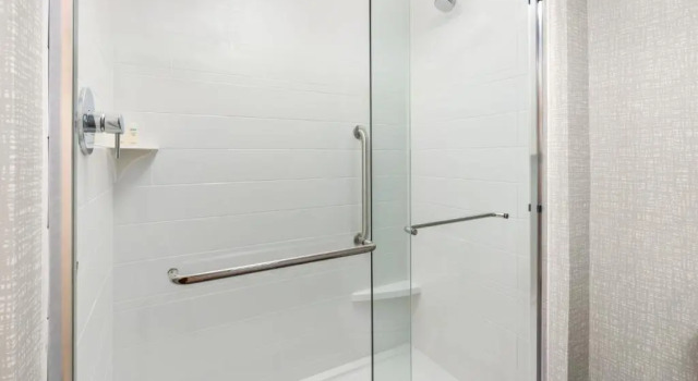 Четырёхместный номер Standard Hampton Inn & Suites Tigard