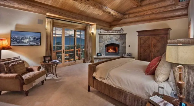 Panorama Lodge North: Luxury Log Home with Hot Tub, Elevator, Views (5BR), Забронировать Дом для отпуска Виллы Стимбот-Спрингса, Вилла