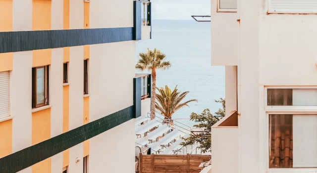 Lisbon Gem, Walk to Chiado, Boek Appartement Hotels in Albufeira met parkeren, Parkeren