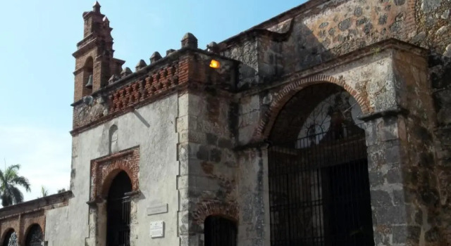Aarony House, Забронировать Отель Отели Санто-Доминго с парковкой, рядом с Alcazar de Colon, Парковка