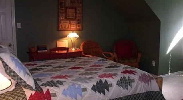 15 Acres Retreat, Book Hotel Hoteller i Quitman med parkering, Parkering