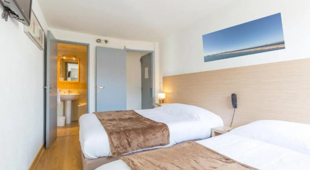 Трёхместный номер Standard Europe Hotel Vieux Port
